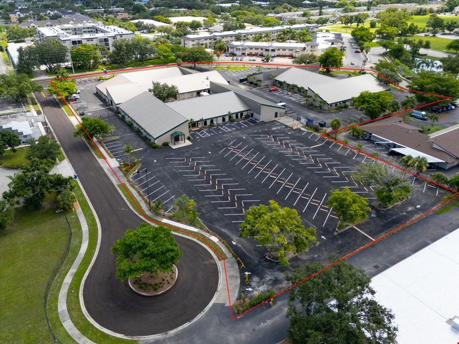 2120 Collier Ave For Lease
