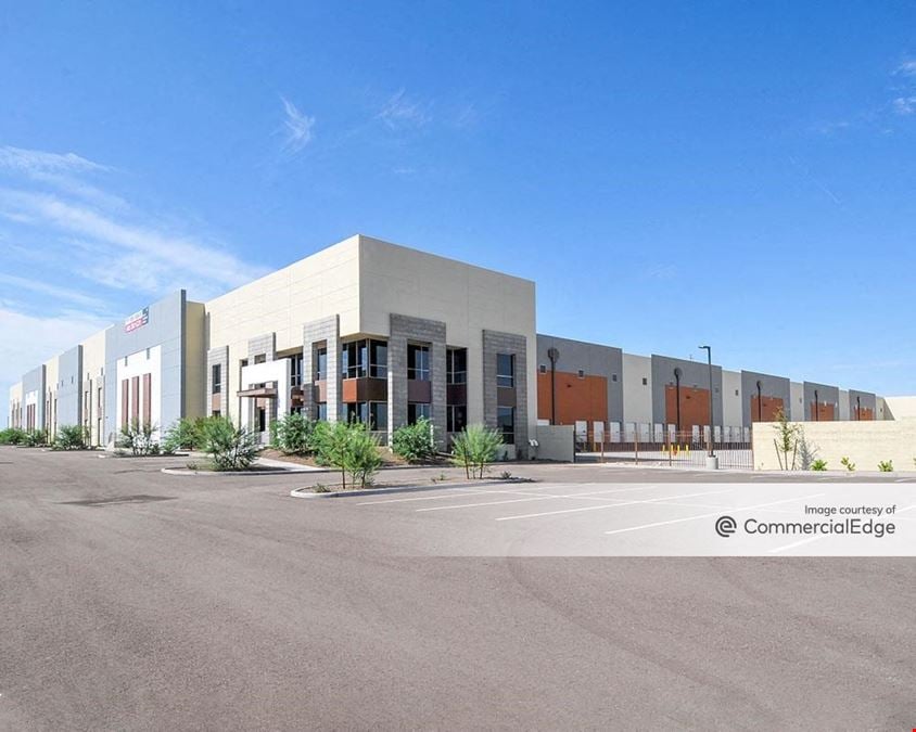 Loop 303 & Glendale Avenue Pads