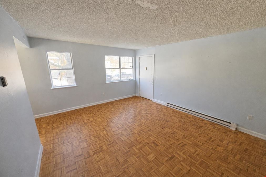 44 Angel Dr