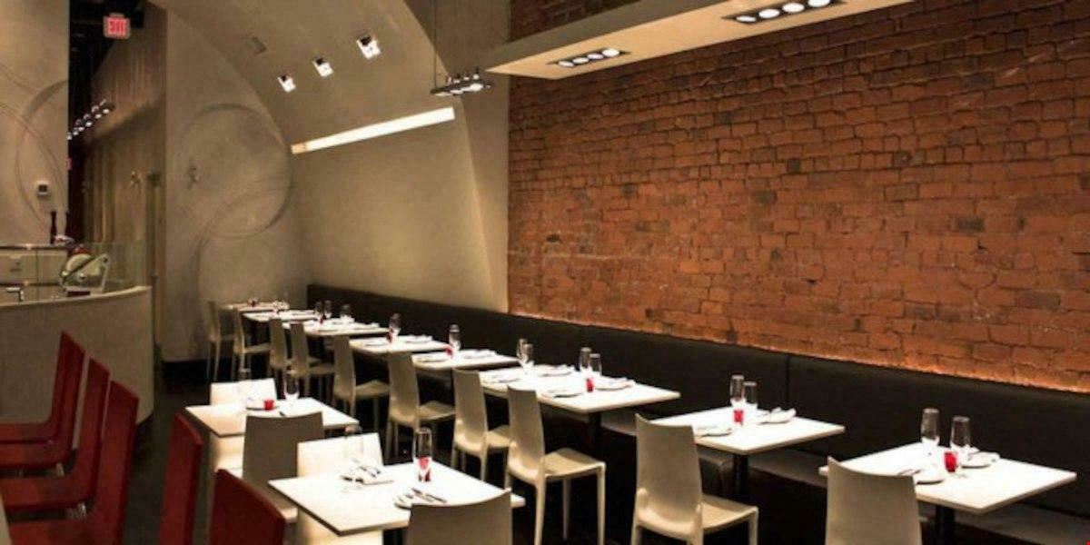 Beautiful Turn-Key Pizzeria - Bring your Offer!