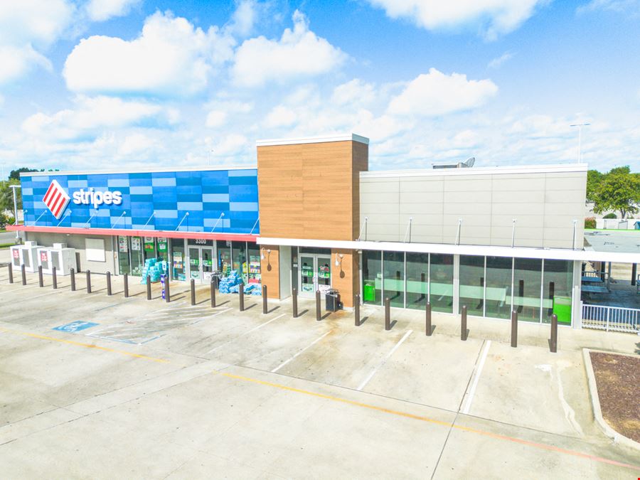 2,000 SF QSR in Operating Stripes / Sunoco near Acadiana Mall