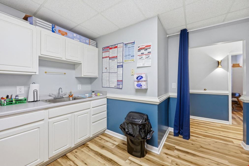 3 Suites at 502 McKnight Drive