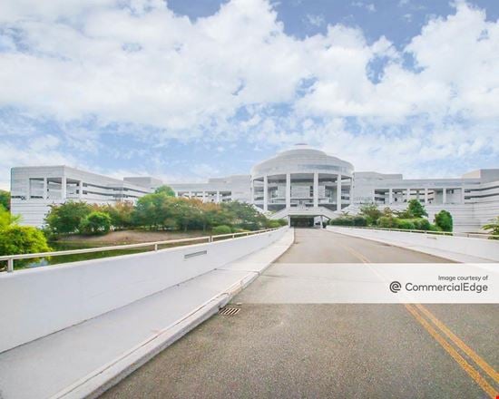 Preview of Office space for Rent at 800 Westchester Avenue