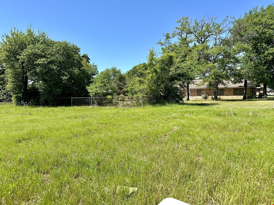 3001 W NW Loop 323