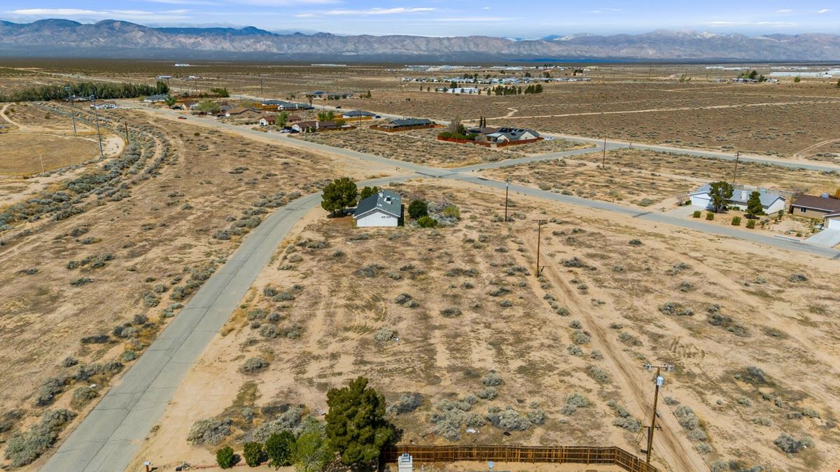 ±0.24 Acres of Level Land in California City