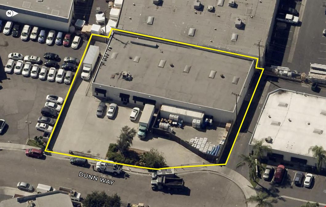 FOR LEASE: +/- 9,045 SF FREESTANDING INDUSTRIAL BUILDING