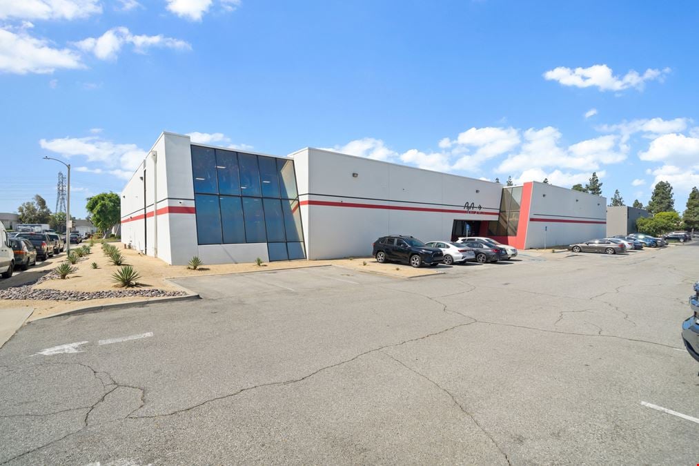 330 W Taft Avenue