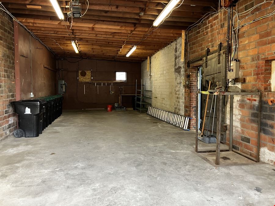 3147 Delaware Ave