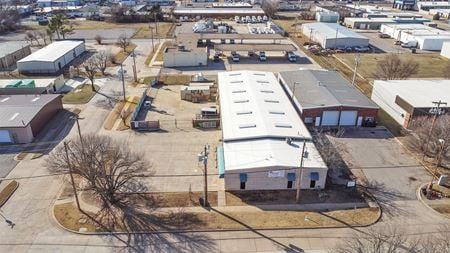 Preview of Industrial space for Rent at 1006 N University Blvd