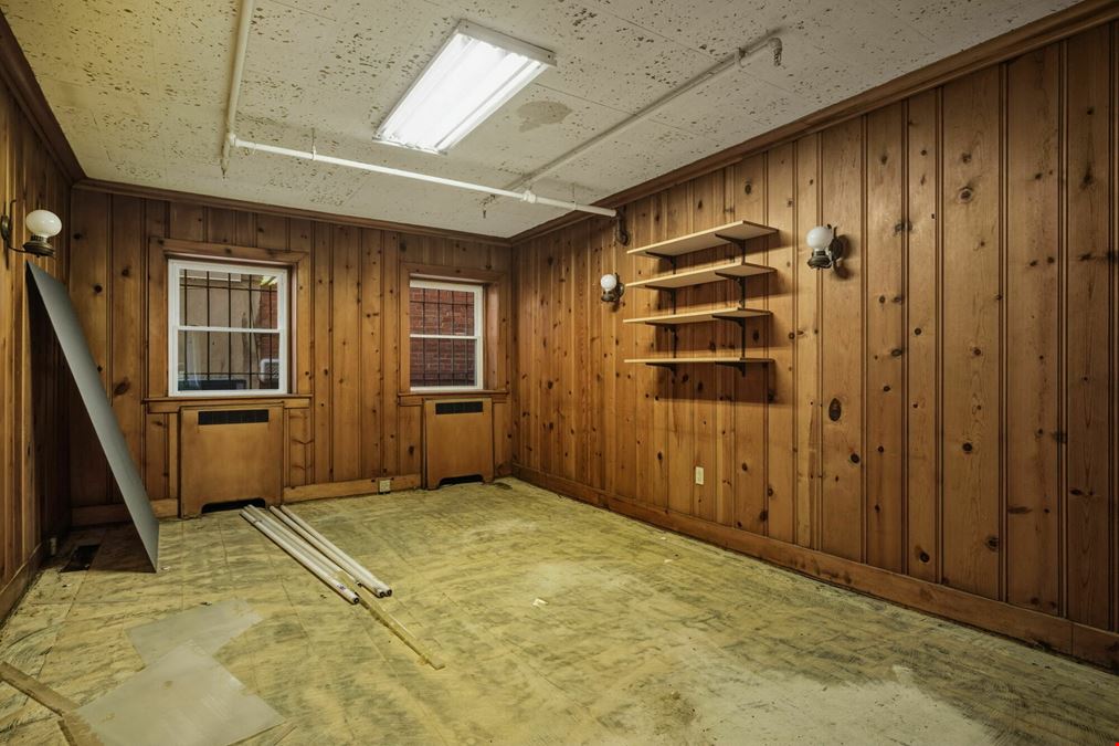 OFFICE/RETAIL SPACE AVAILABLE IN DOWNTOWN STAUNTON, VA