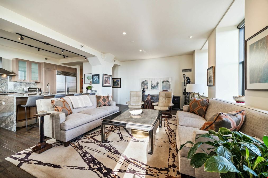 6 N. Michigan Ave #1103