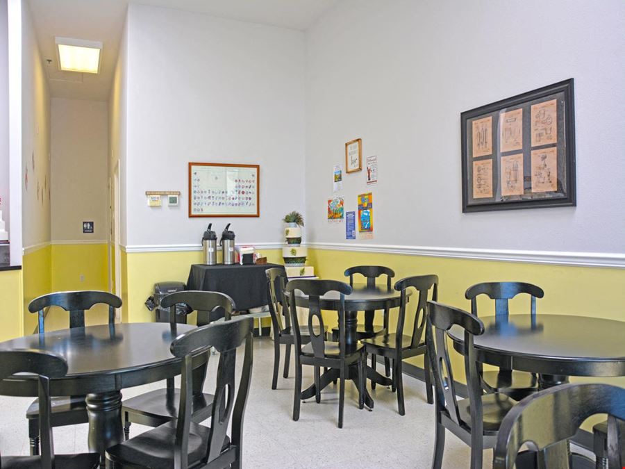 Pies, Cakes, & More Bakery