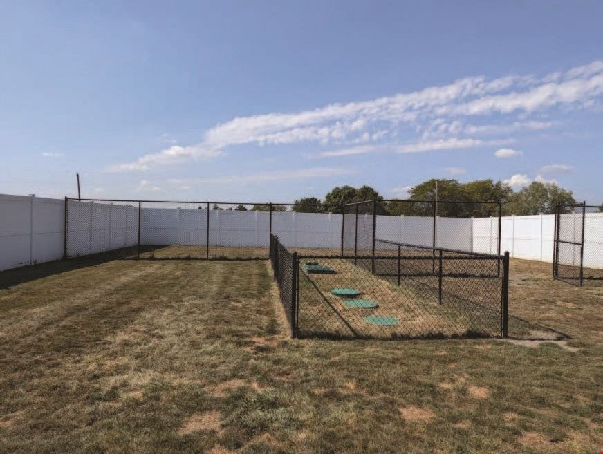 Veterinarian/Medical Building for Sale