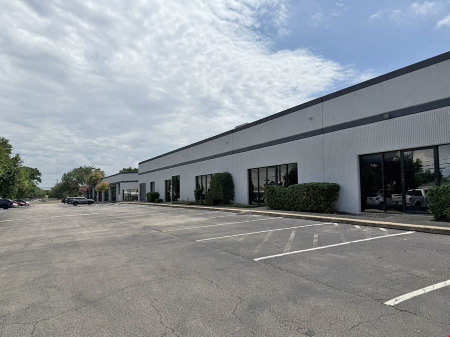2391 NE Loop 410
