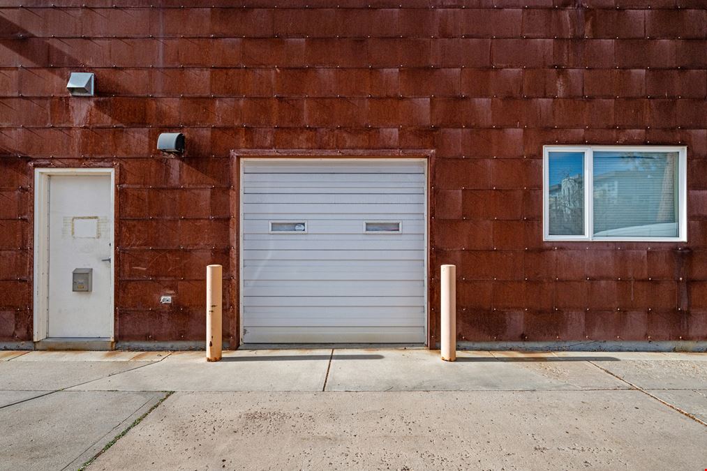 2306 W 29th Avenue