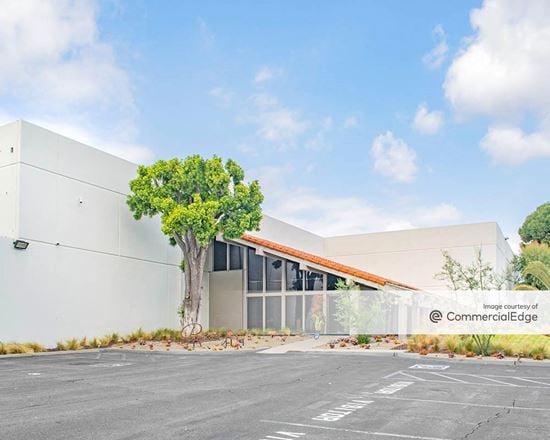 Preview of Industrial space for Rent at 15541 Mosher Avenue