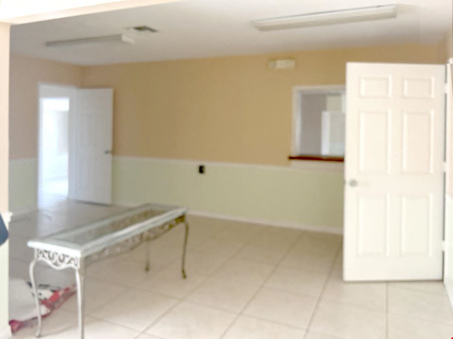 4,691 +/- SQFT FREESTANDING office space
