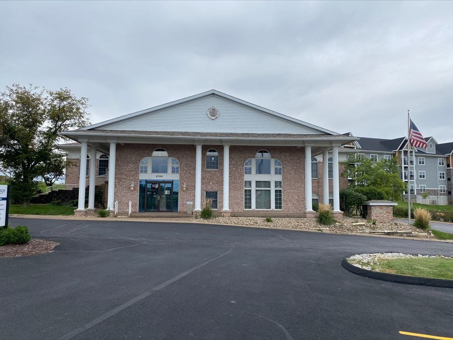 2705 Happy Joe Drive, Bettendorf, IA
