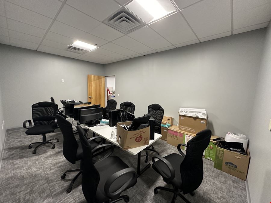 551 Square Foot Office Space