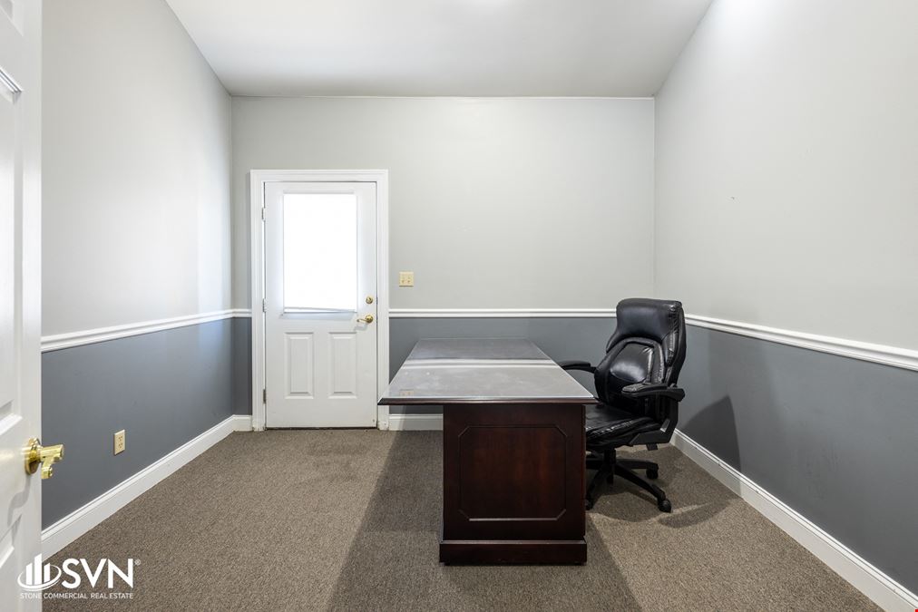 For Lease: High Visibility Richmond Office Suite