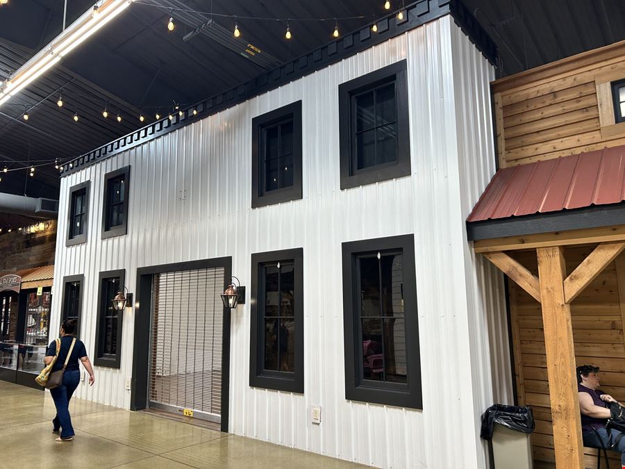 Hartville Marketplace