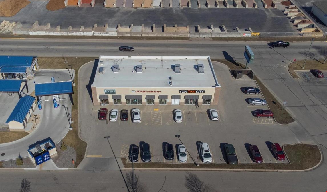 1035 Frontenac Dr - Winona Retail Center For Sale