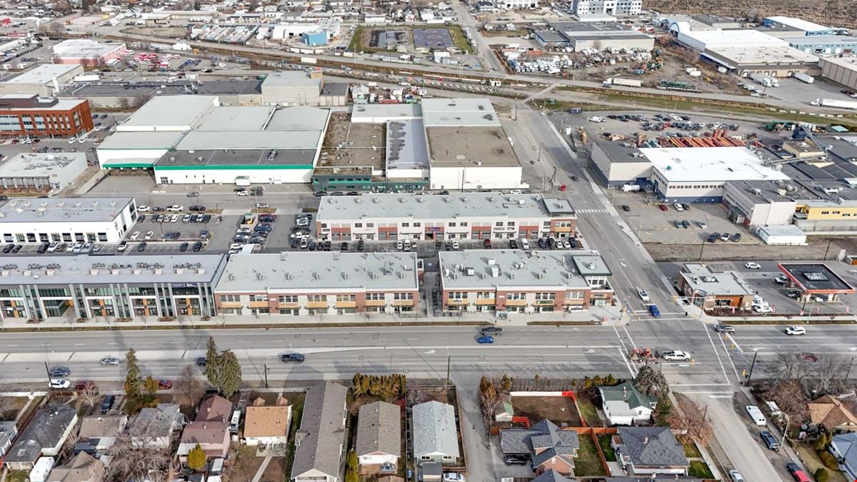 In-line industrial unit in the Clement Business Park with frontage along Vaughan Ave.