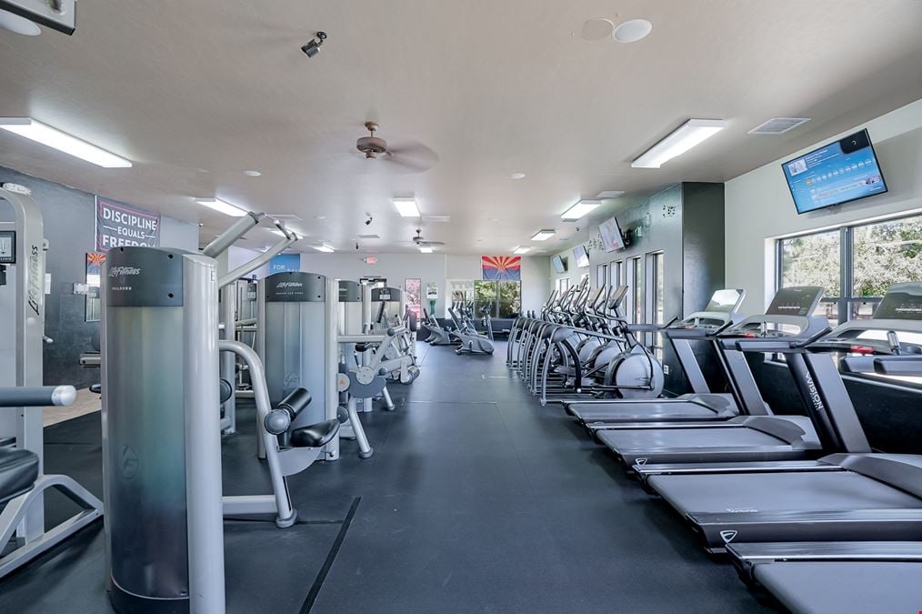 Versatile 4,800 SF Flex Space in Central Prescott