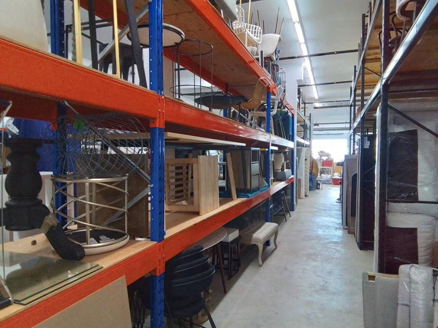 2,200 sqft shared industrial warehouse for rent in Scarborough