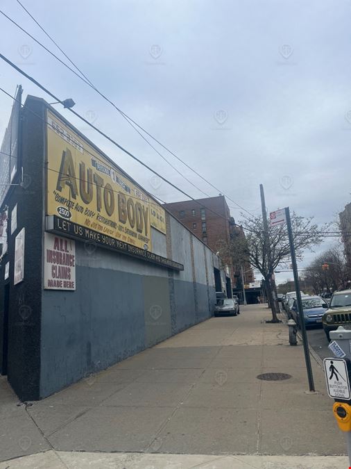6,100 SF | Corner Retail/Industrial Building with Successful Auto Repair For Sale