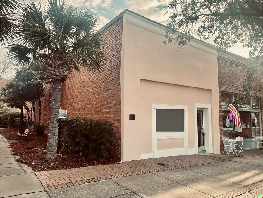 Historic Front Street Retail/Office
