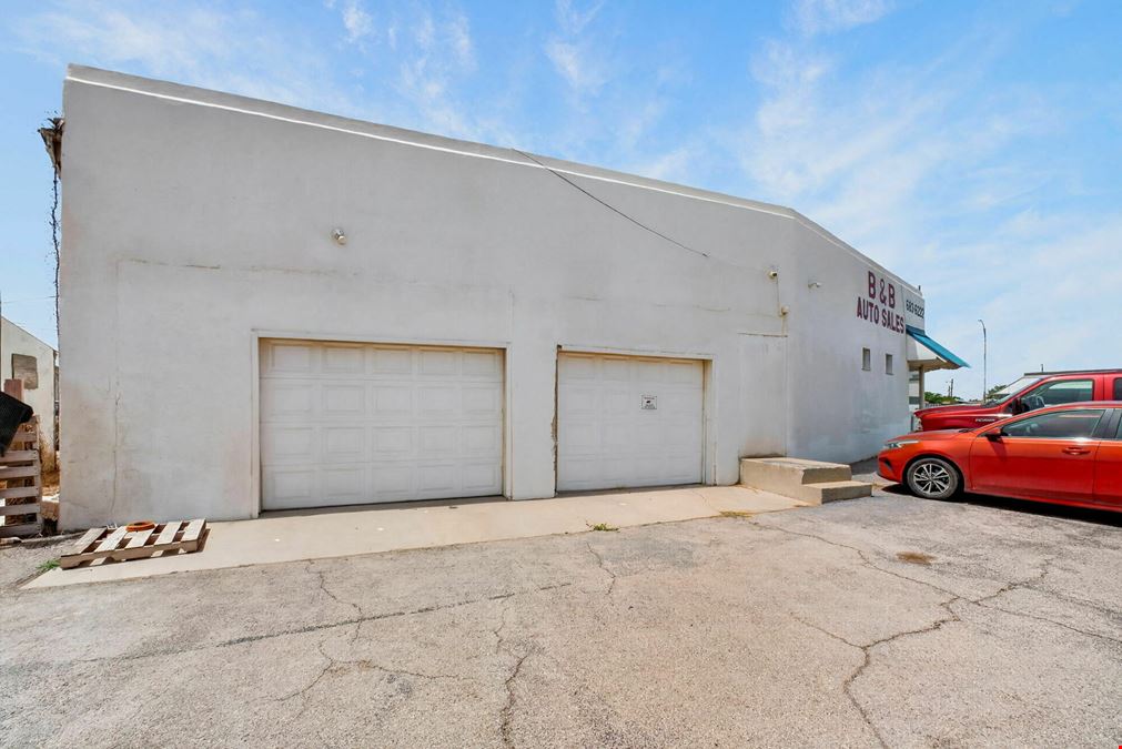Automotive Sales Facility | High-Visibility Corridor | 16,000 AADT