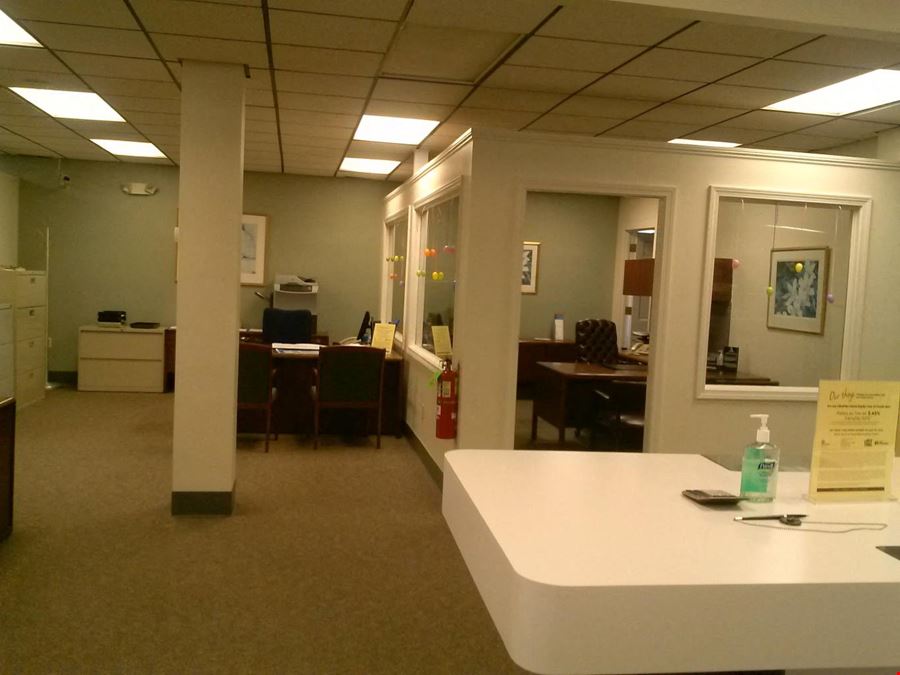 6 Storrs Rd