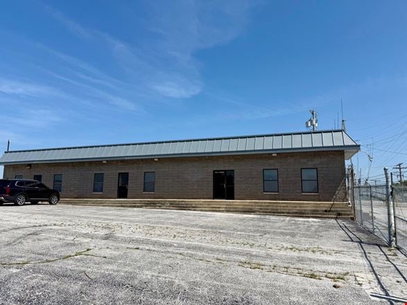 Preview of Office space for Rent at 2551-2555 E Livingston St