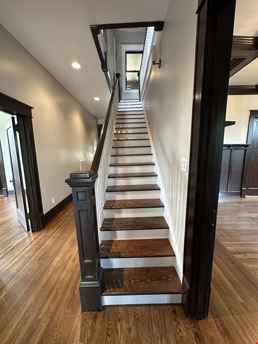 607 N High Street