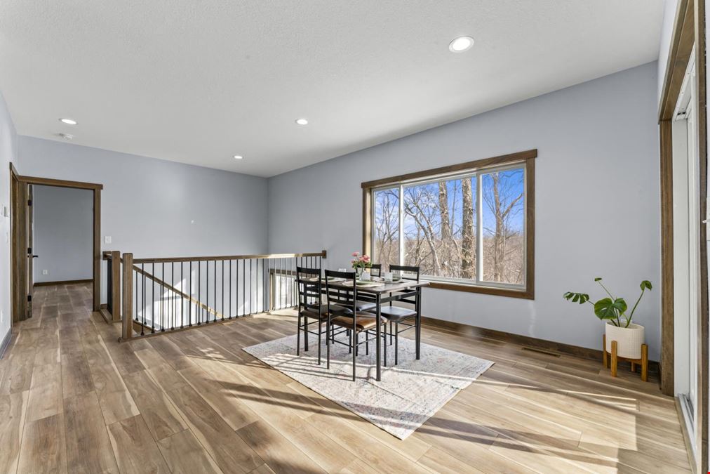 Modern Home in SW Rochester