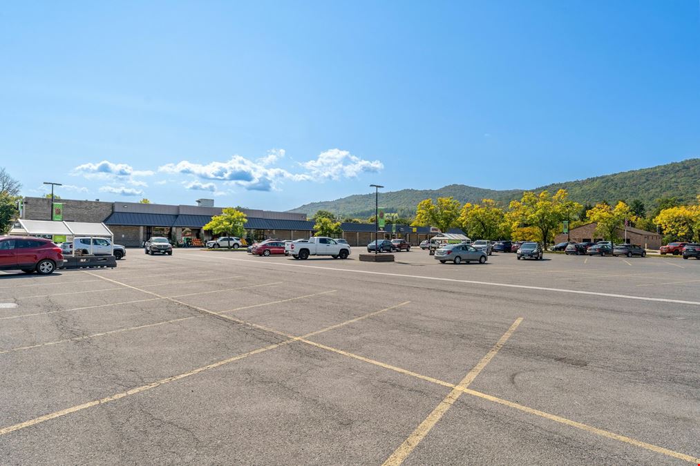 West Way Mall