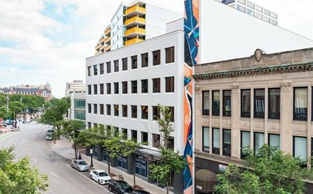 Preview of commercial space at 820 Davis Street