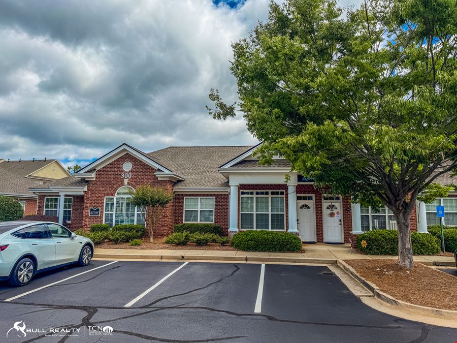Long-Term NNN-Leased Office Investment | National Healthcare Tenant | 8.7% Cap Rate | Leased Through 2033