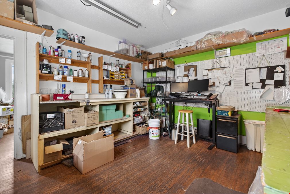 303 E Stone Avenue