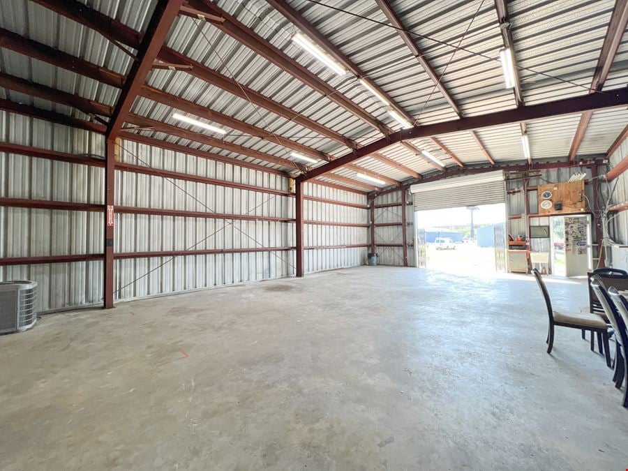 Office Warehouse with Loading Dock and Excellent Access