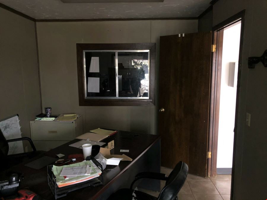 4,750 Office/Shop on 1.82 Acres