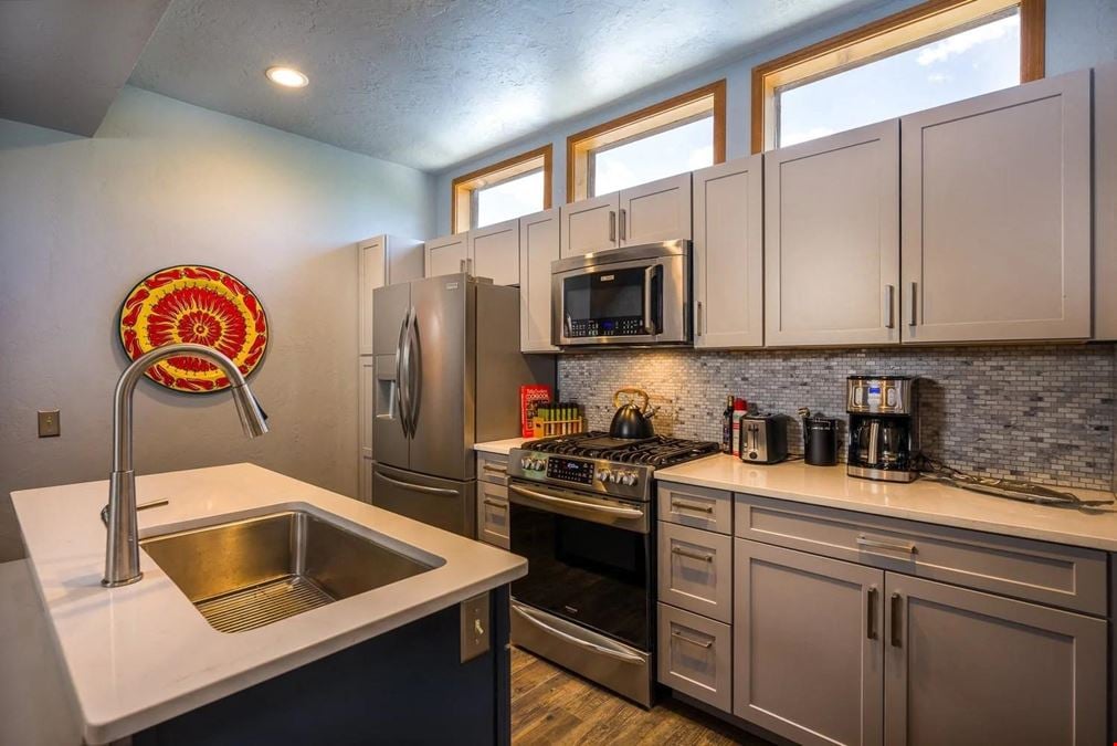 Live/Work Space - Boutique Shop in Chama, NM for Sale