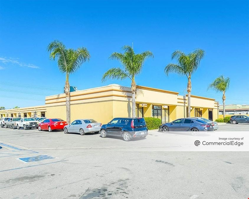 Paramount Business Center