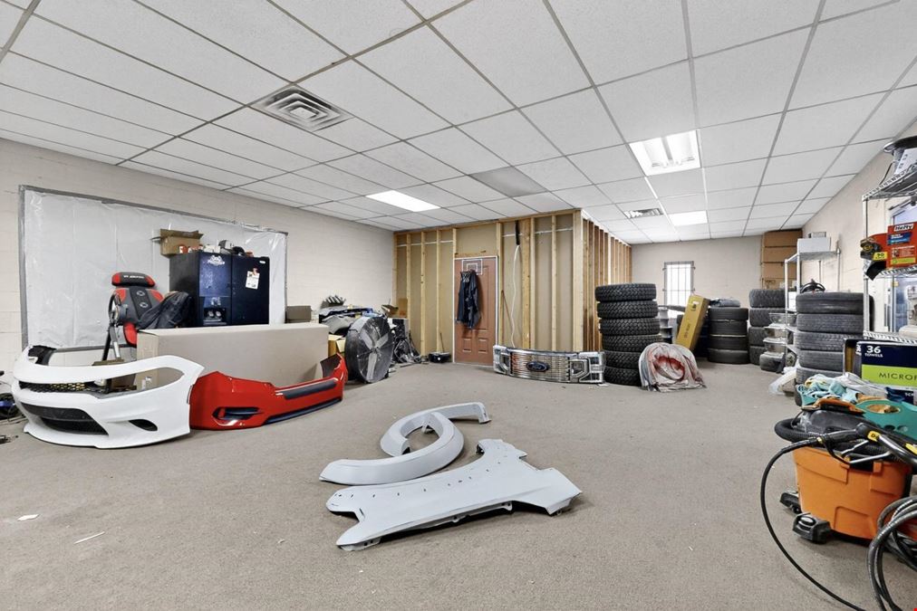 PREMIER MULTI TENANT INDUSTRIAL COMPLEX