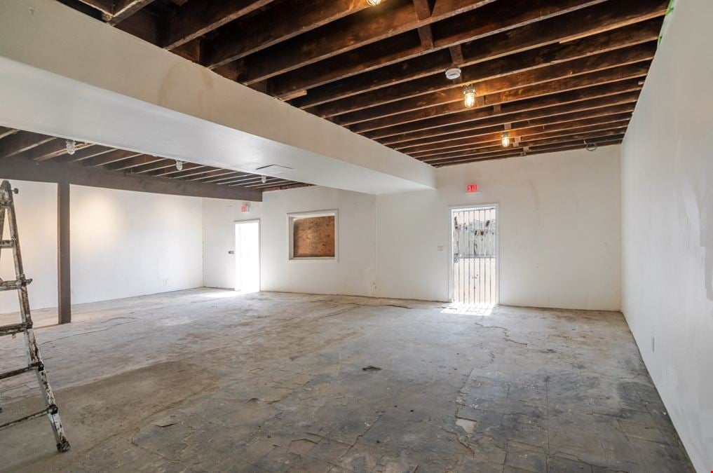 Chinatown Single Unit Free Stndng Bldg