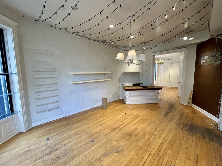 2438 N Clark - +/- 1,750 SF Commercial Space for Lease