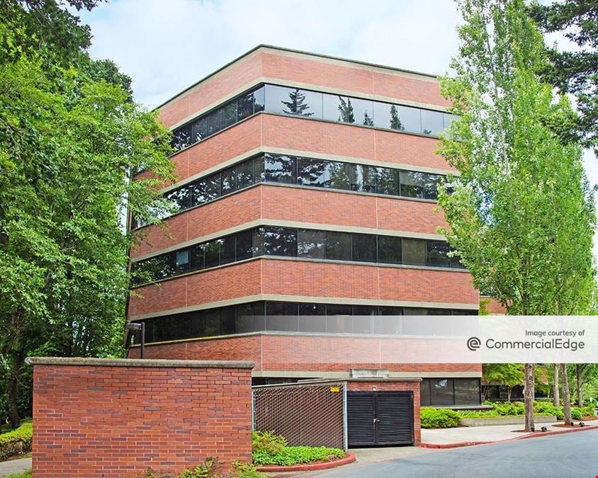 One Centerpointe