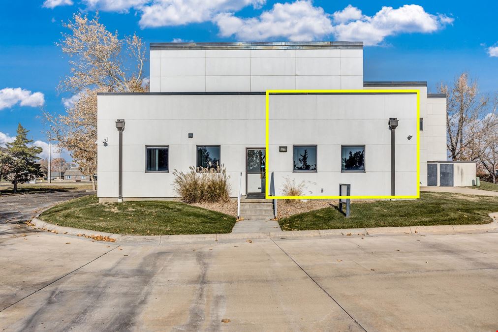 811 E 30th Ave, Hutchinson
