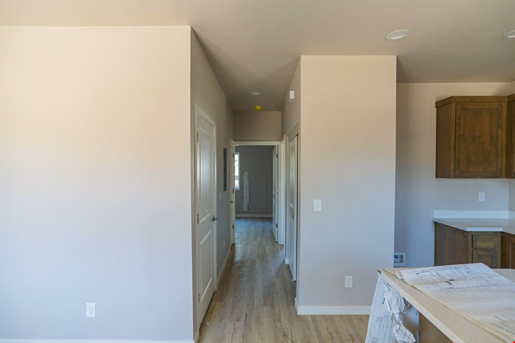 40 W 13th St - 10-unit Apartment Complex - Multi-Family